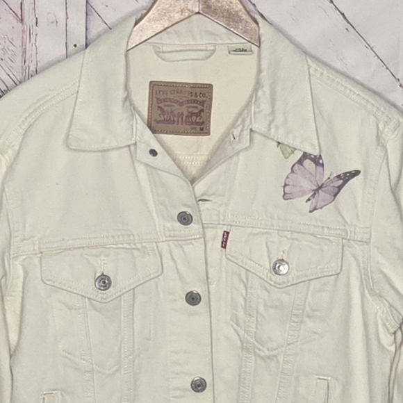 🦄Levi's Ex-boyfriend Trucker Butterfly Jeans Jacket - Picture 3 of 6